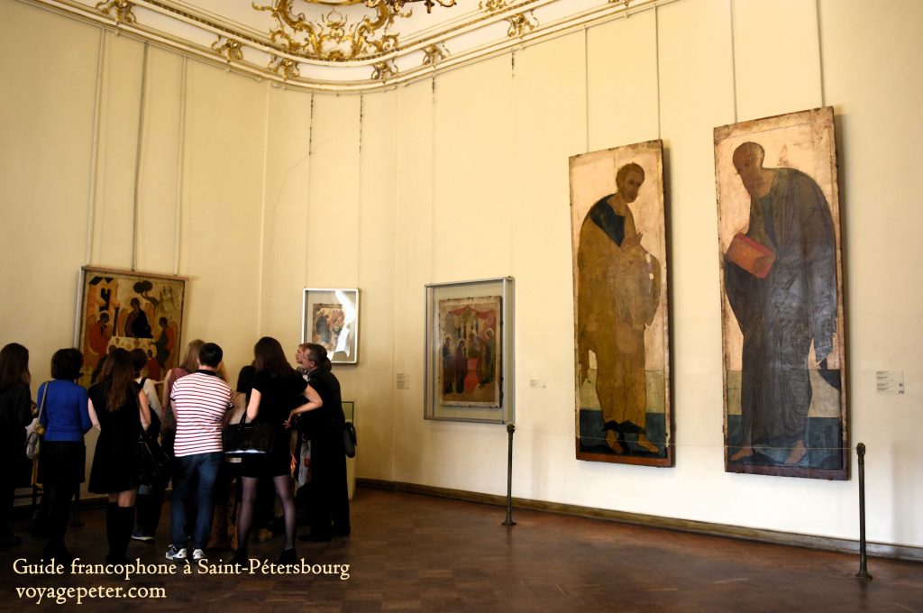 La collection d'icônes du musée Russe compte 6 000 pièces, parmi lesquelles on trouve des oeuvres d'Andreï Roublev